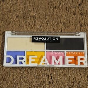 Revolution Dreamer Shadow Palette - Multicolor